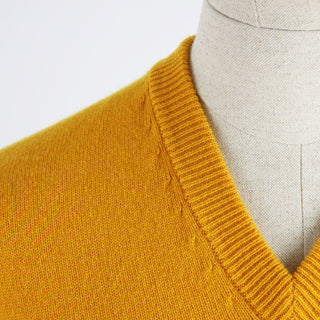 Men's V Neck Sleeveless Sweater - Corgi Socks