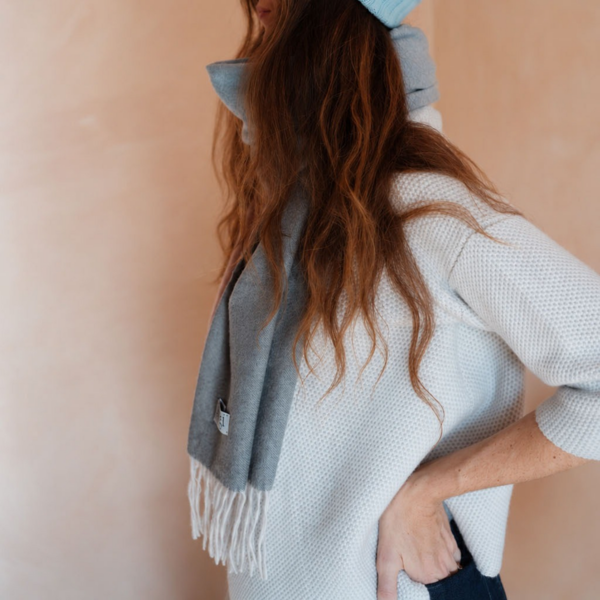 Women's Woven Cashmere Ombre Scarf